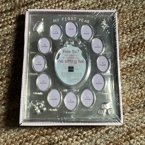 NWT 🖼12m Picture frame 🖼